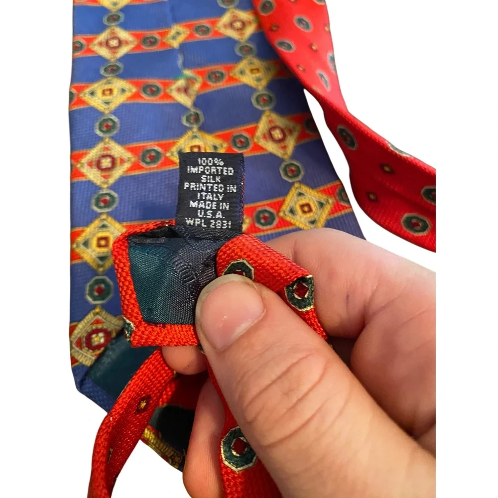 Tommy Hilfiger Mens Silk Tie Blue Red Geometric Medallion Diamond Made in‎ USA
